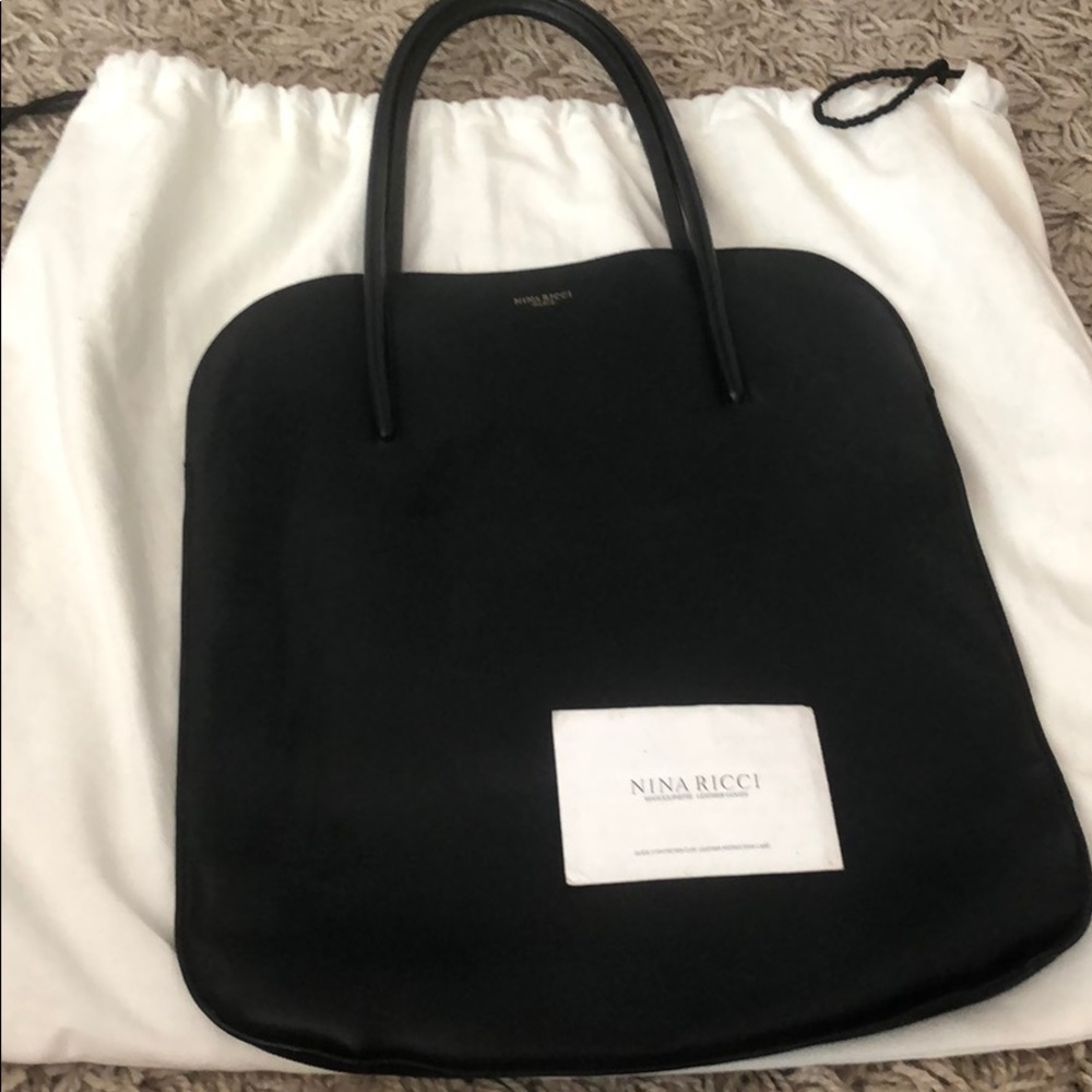Nina Ricci L'Irrisor black tote